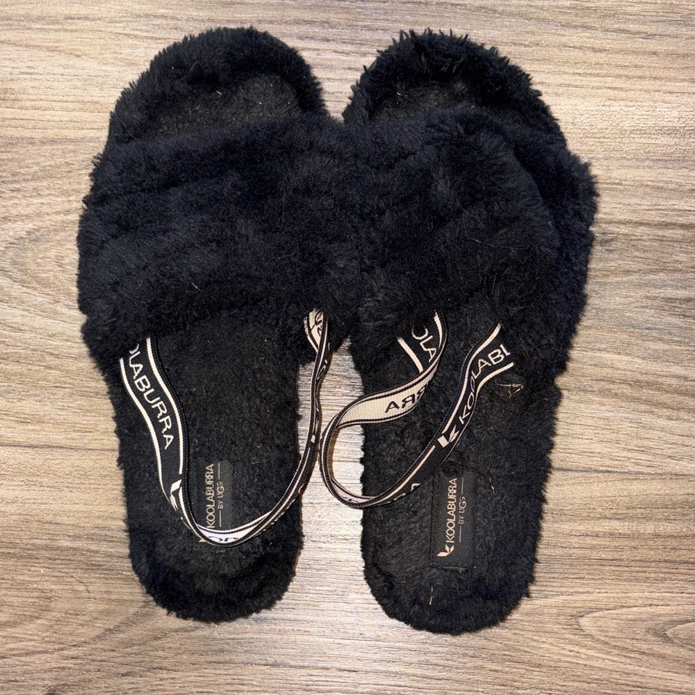 Koolaburra by Ugg Fuzzy Crisscross Slippers